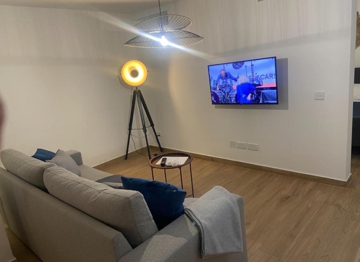 Theatre Apartment Mellieha Ngoại thất bức ảnh